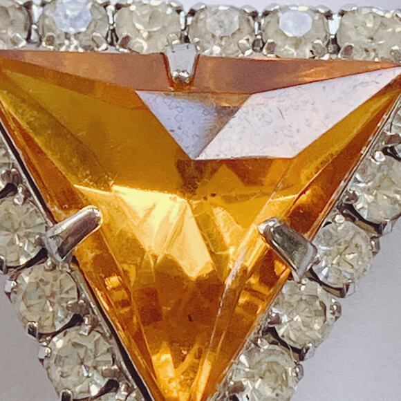 VTG Mid Century Mod Earrings Lucite Rhinestone Silver Tone Clip On Bold Sparkly - Picture 4 of 12